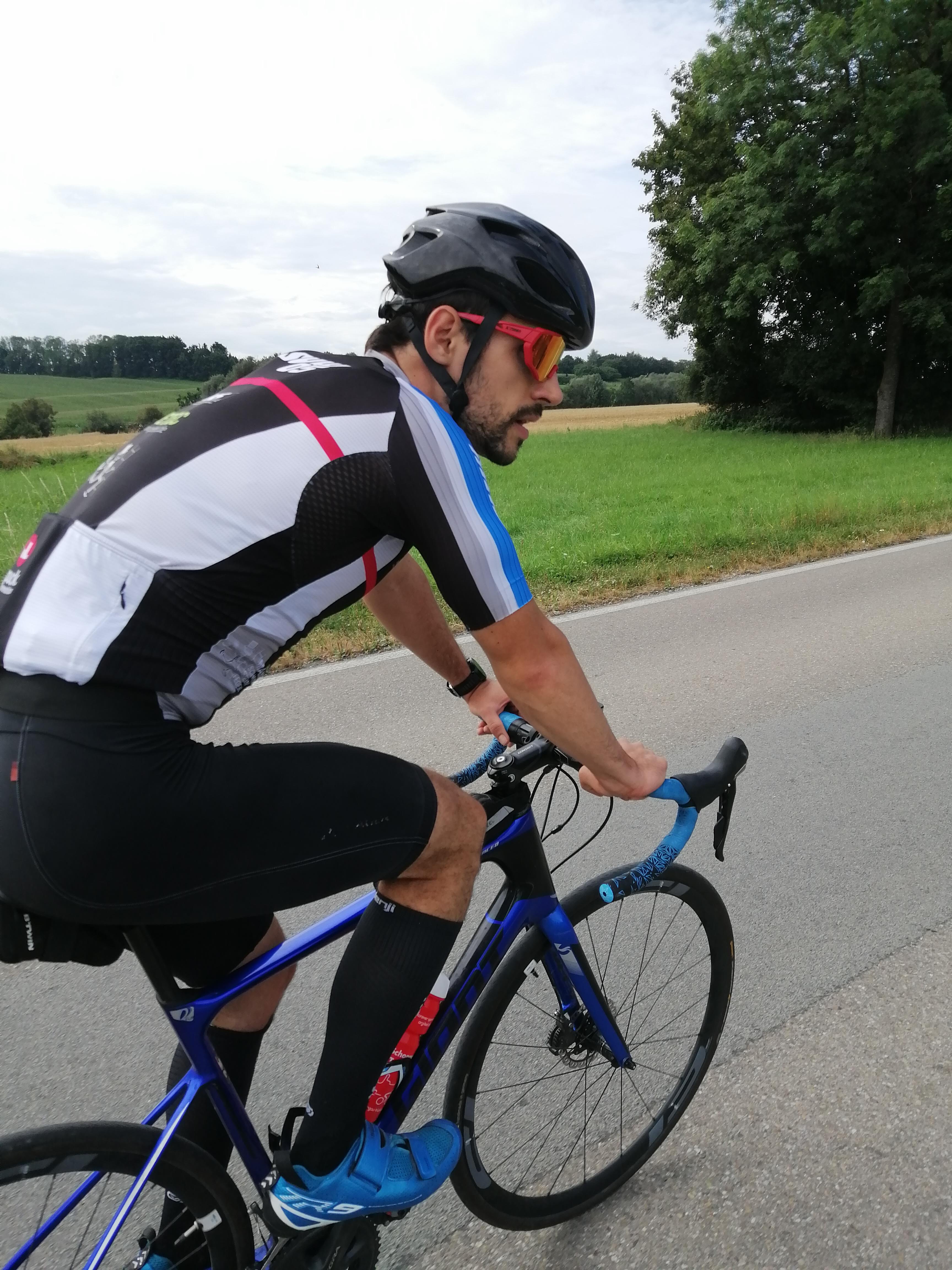 Heart Rate Zones vs Power Zones Explained